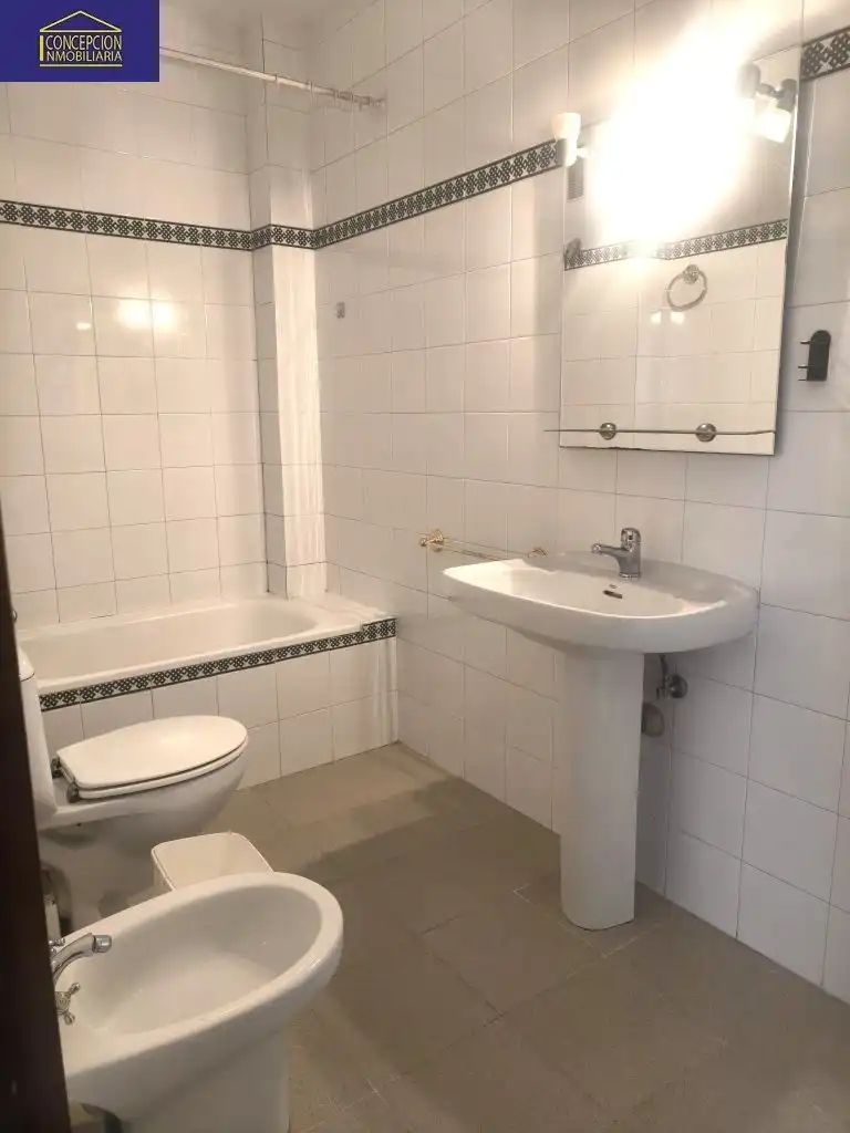 Badezimmer von Wohnung zum Verkauf in Córdoba mit Terrasse und Balkon