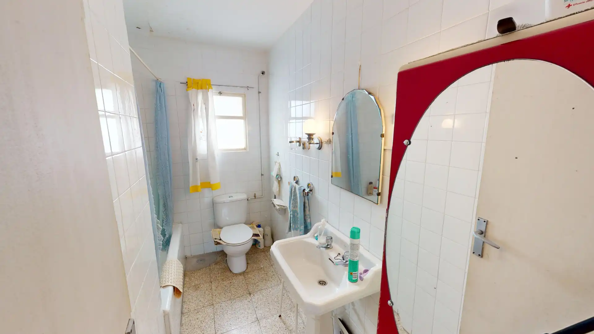 Bathroom of Flat for sale in Alicante / Alacant  with Air Conditioner, Furnished and Balcony