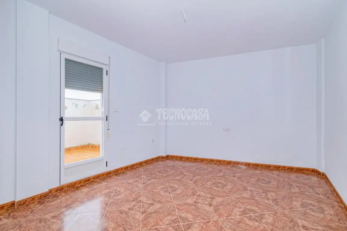 Dormitori de Casa adosada en venda en Loja