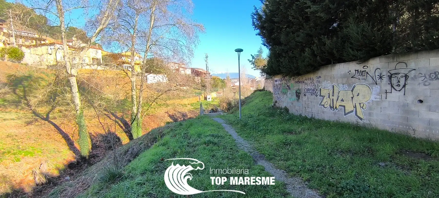 Vista exterior de Residencial en venta en Montornès del Vallès