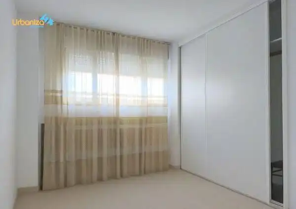 Habitación de Piso en venta en Badajoz con Aire acondicionado y Alarma