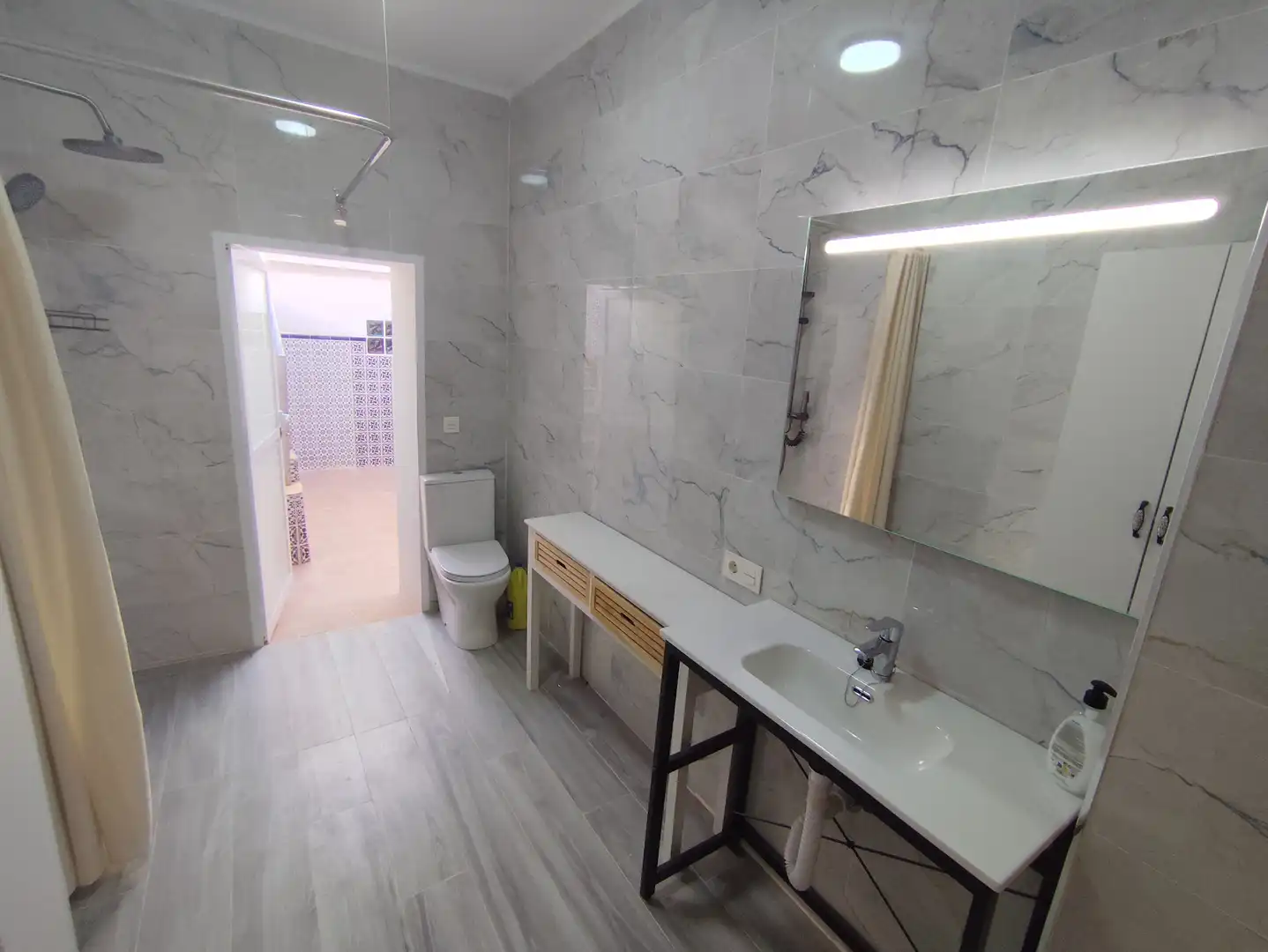 Baño de Piso de alquiler en Úbeda con Amueblado, Horno y Lavadora