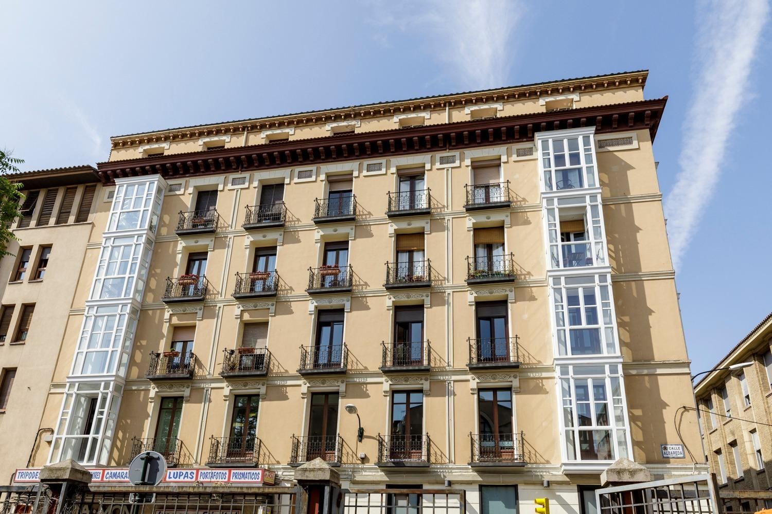 Exterior view of Flat for sale in  Zaragoza Capital  with Air Conditioner, Heating and Terrace