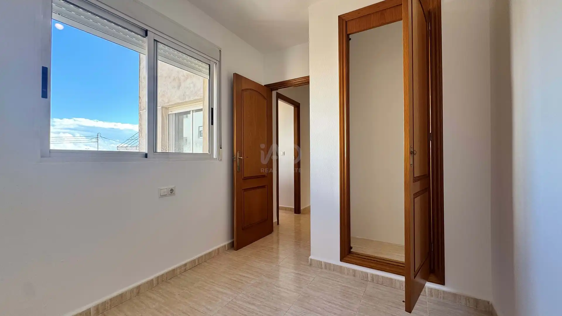 Piso en venta en Alicante / Alacant con Piscina