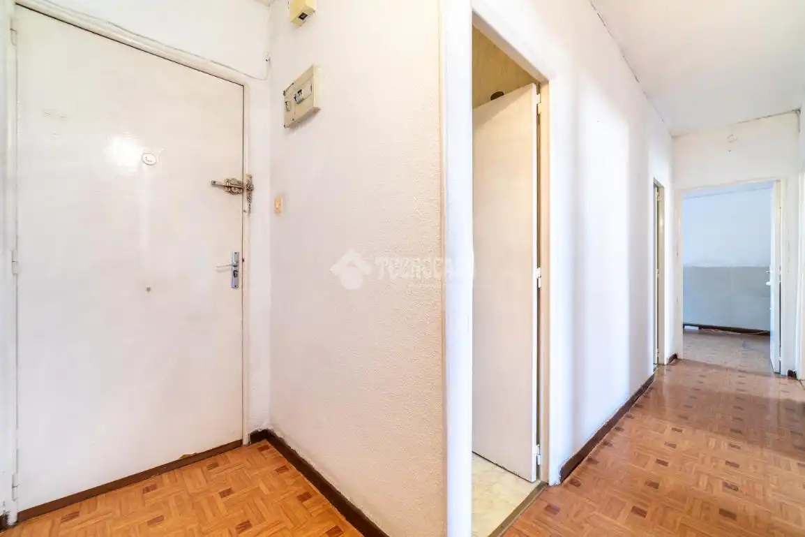 Piso en venta en Madrid con Calefacción y Balcón