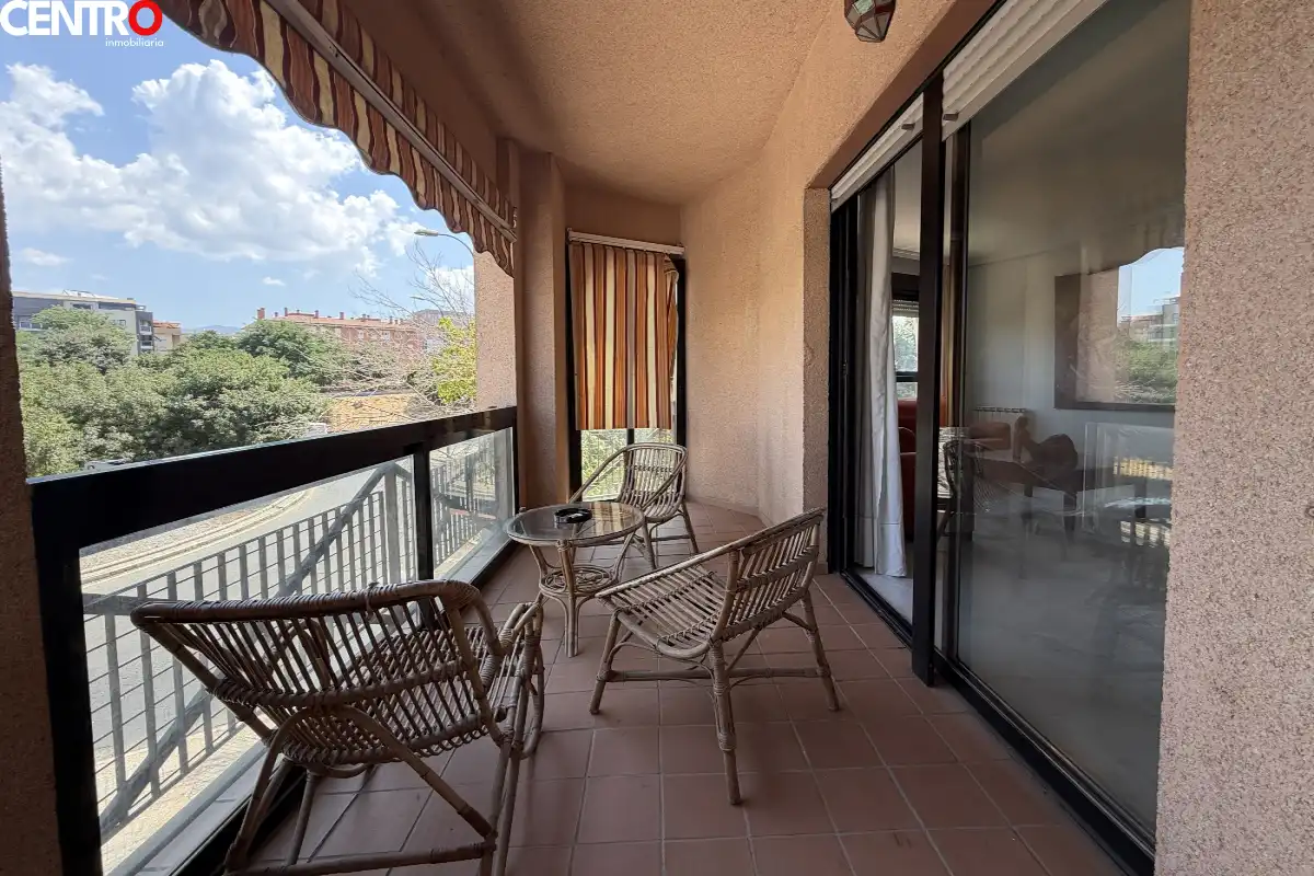 Terraza de Piso en venta en Granada con Aire acondicionado, Calefacción y Jardín privado