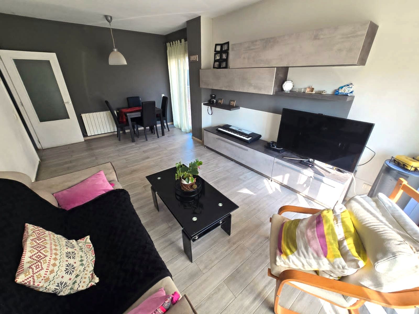 Sala d'estar de Pis en venda en  Barcelona Capital amb Terrassa, Forn i Balcó