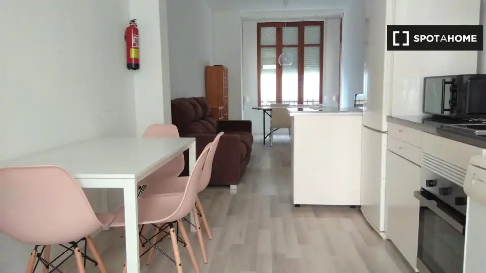 Appartamento in affitto a L'Eixample, imagen 3