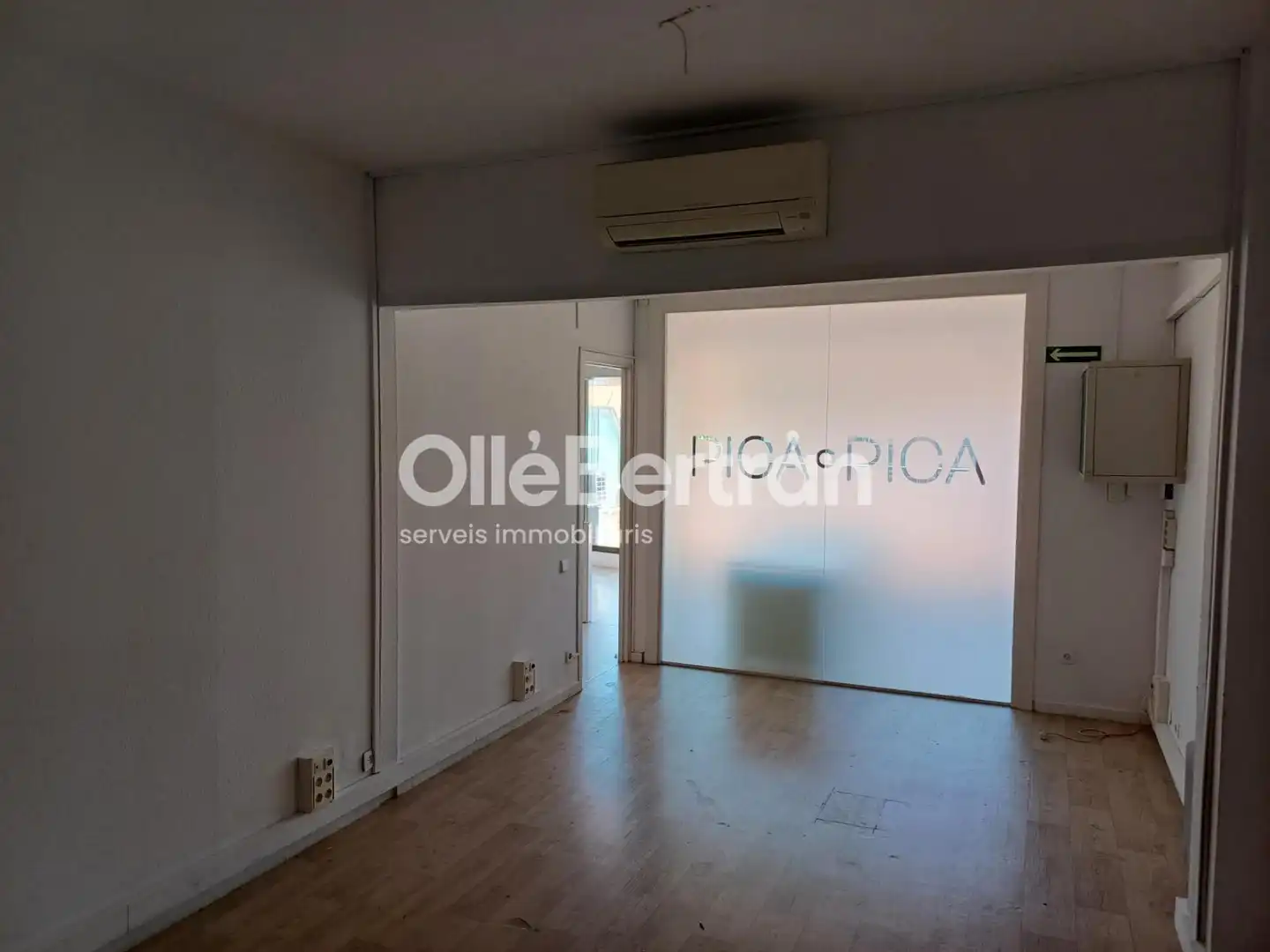Oficina de alquiler en de la Riera de Cassoles, El Putget i el Farró