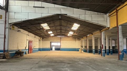 Foto 2 von Fabrikhallen zum Verkauf in Hernan Cortes, Villanueva de la Serena, Badajoz