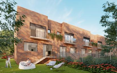 Exterior view of Single-family semi-detached for sale in Móstoles  with Heating, Private garden and Terrace