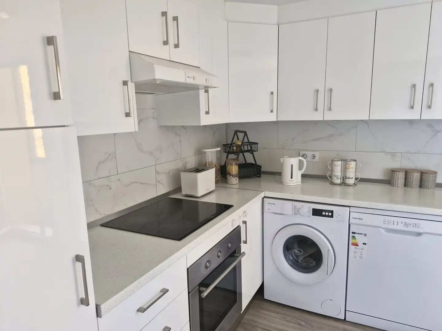 Cocina de Piso en venta en La Línea de la Concepción