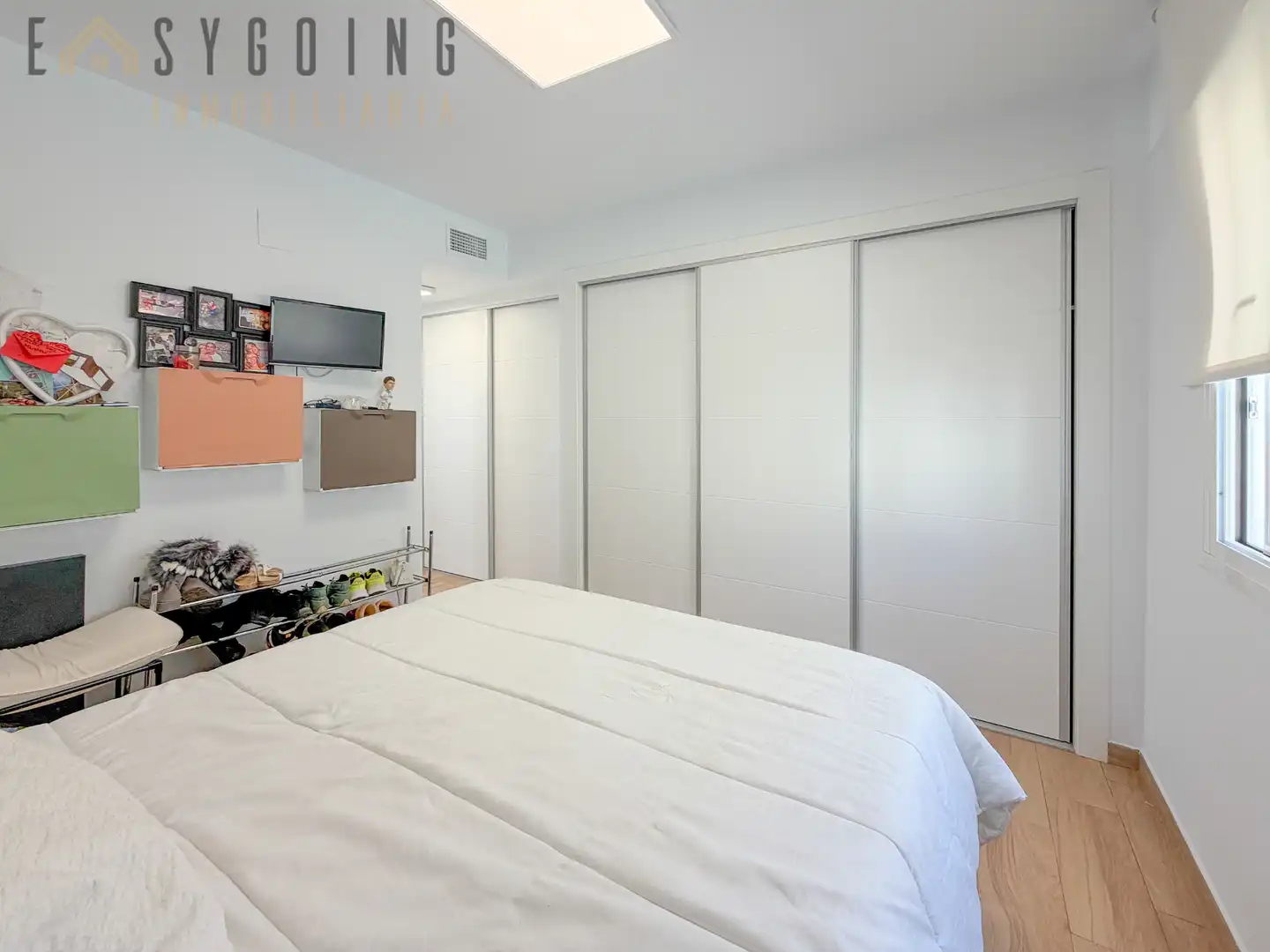 Casa pareada con terraza en venta en Carrer de Xipre 70, imagen 3