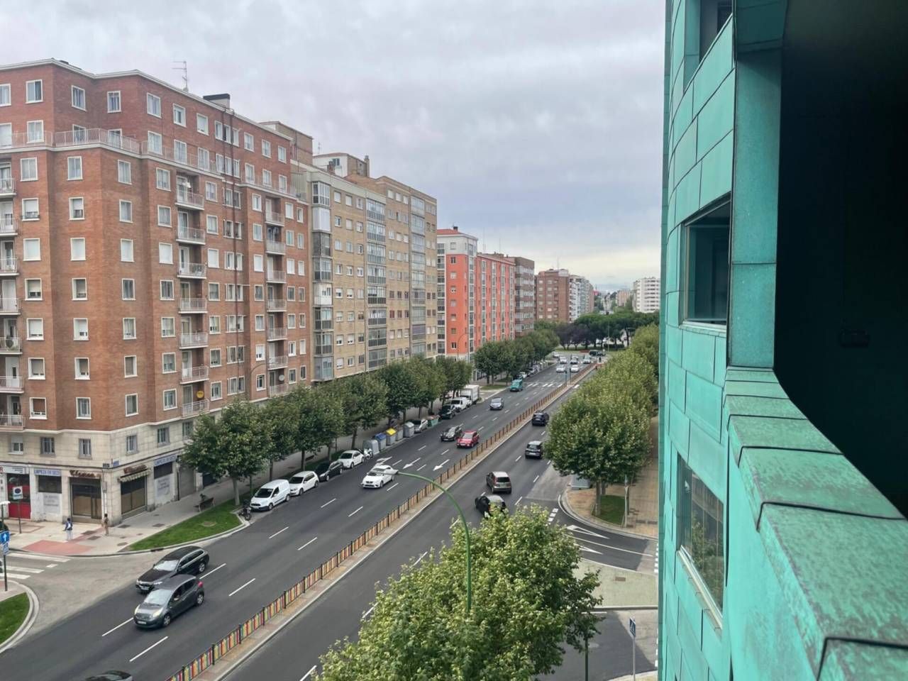 Vista exterior de Pis de lloguer en Burgos Capital amb Calefacció i Terrassa