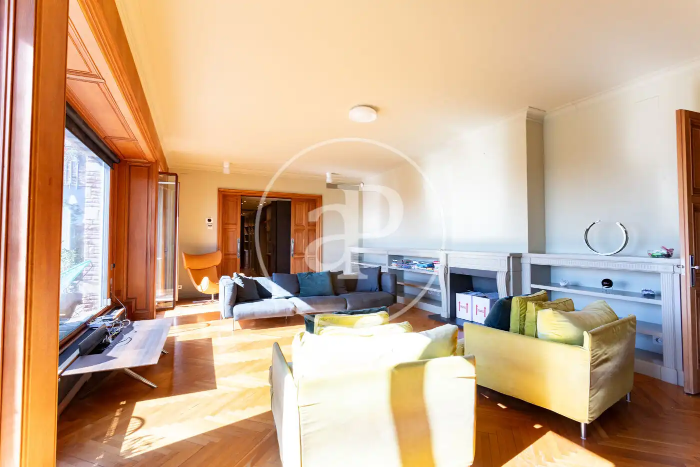 Wohnzimmer von Dachboden zur Miete in Barcelona mit Klimaanlage, Heizung und Terrasse