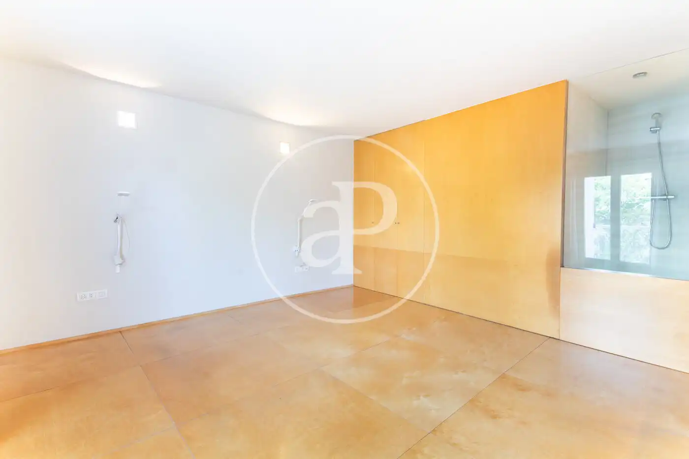 Flat for rent in Barcelona  with Air Conditioner, Heating and Terrace