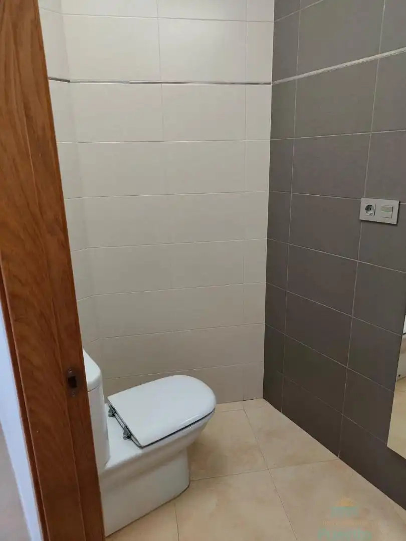 Baño de Piso en venta en Totana con Aire acondicionado, Trastero y Amueblado