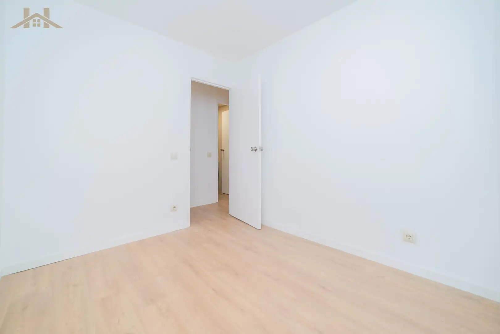 Bedroom of Flat for sale in Móstoles  with Air Conditioner, Heating and Terrace