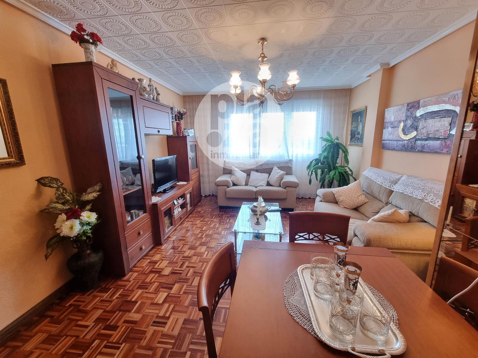 Living room of Flat for sale in Burgos Capital  with Heating, Terrace and Storage room