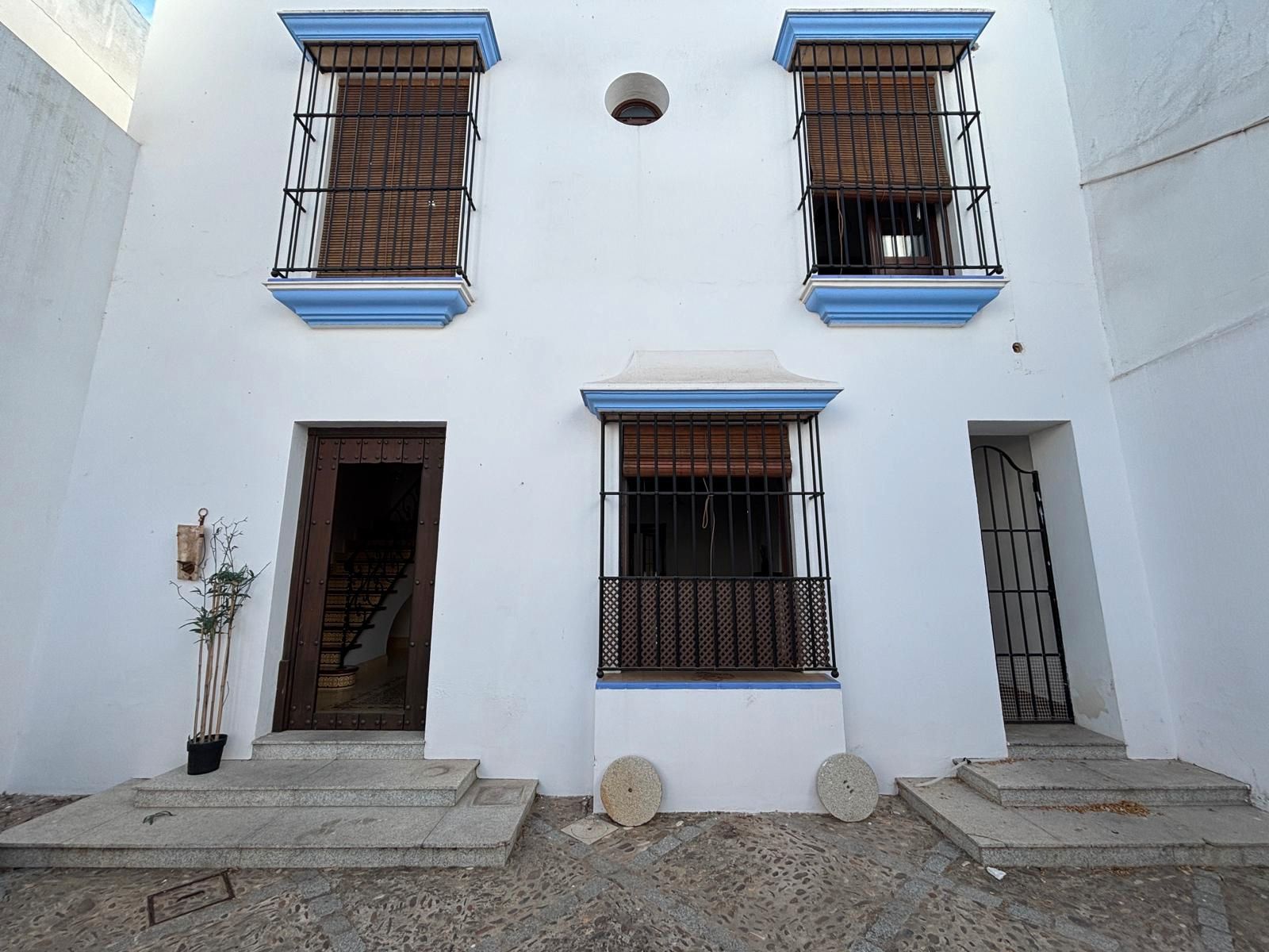 Exterior view of House or chalet for sale in Bollullos de la Mitación  with Air Conditioner, Terrace and Swimming Pool