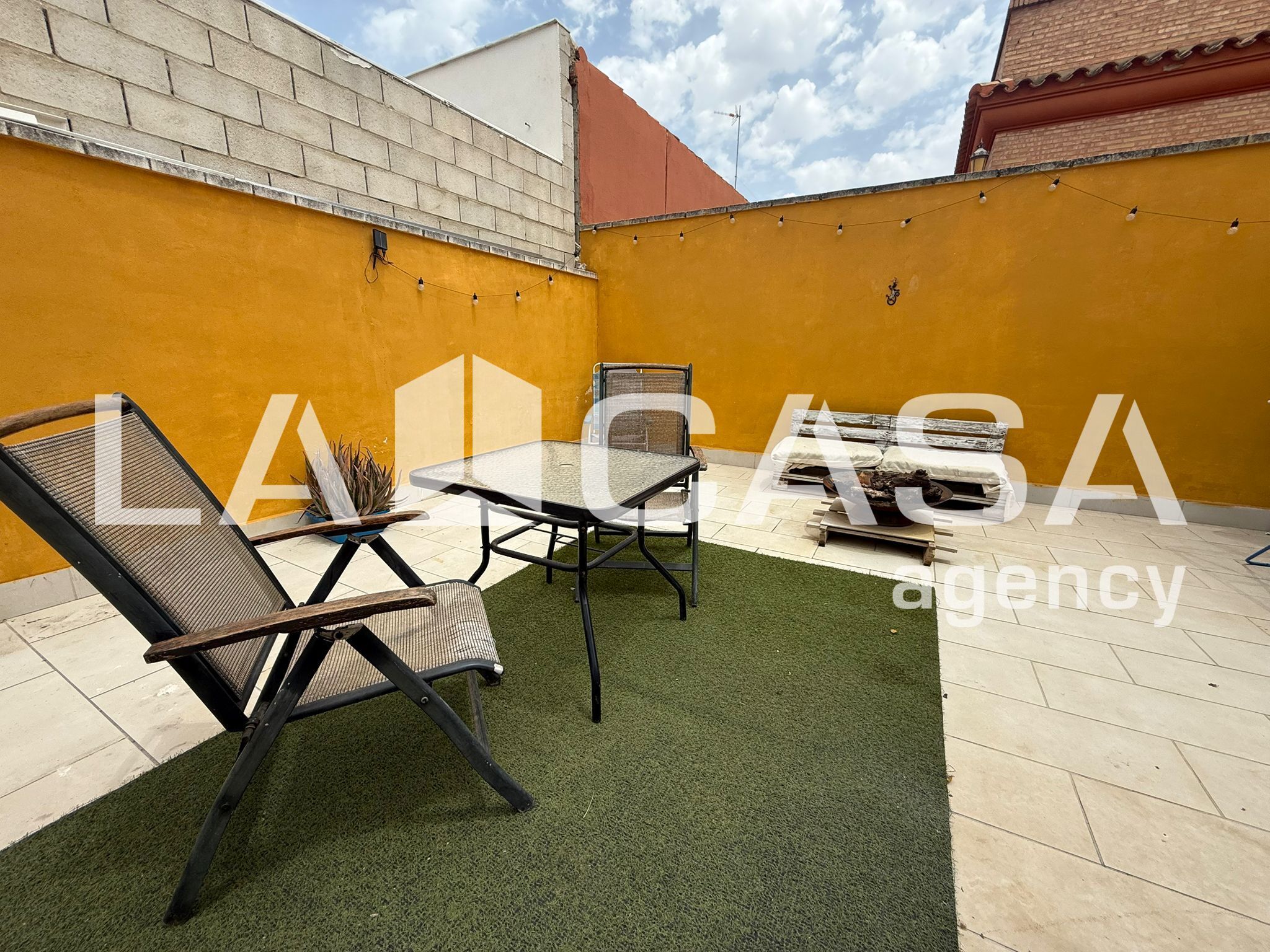 Terrassa de Casa o xalet en venda en Montequinto amb Aire condicionat, Calefacció i Terrassa