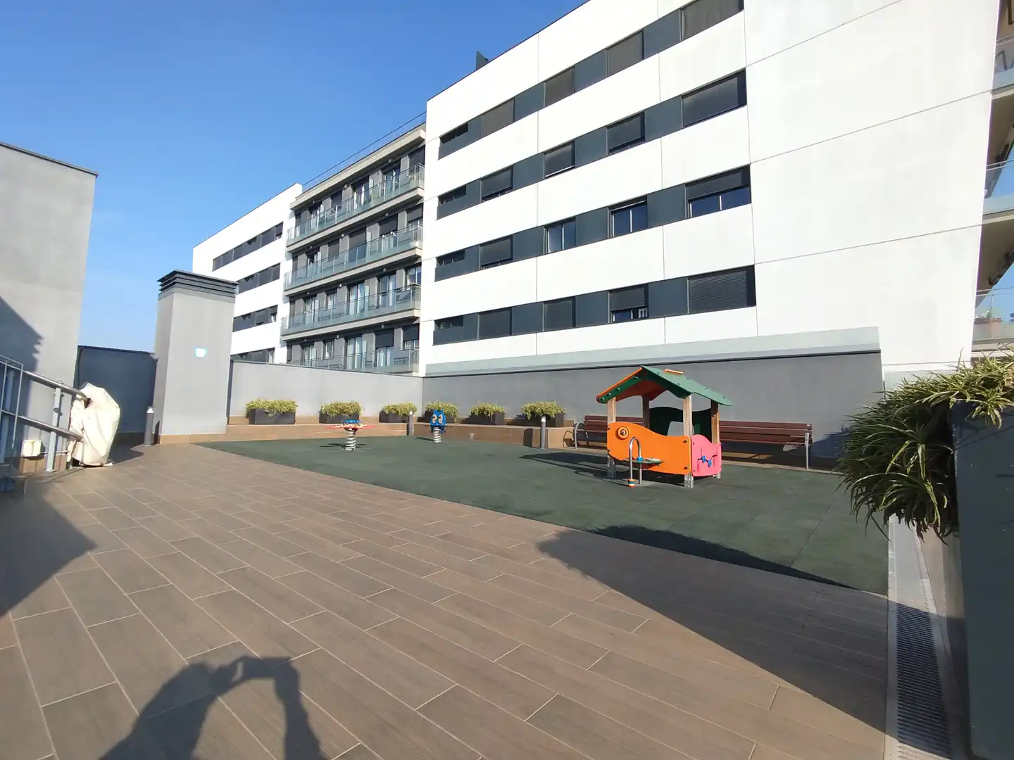 Vista exterior de Piso en venta en Badalona con Aire acondicionado, Calefacción y Parquet
