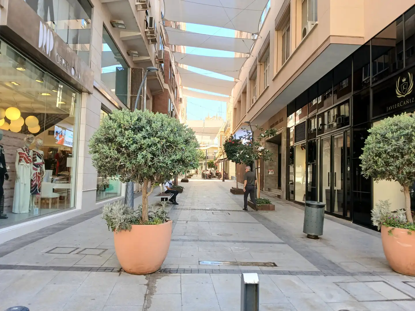 Vista exterior de Piso en venta en Almería con Aire acondicionado, Trastero y Amueblado