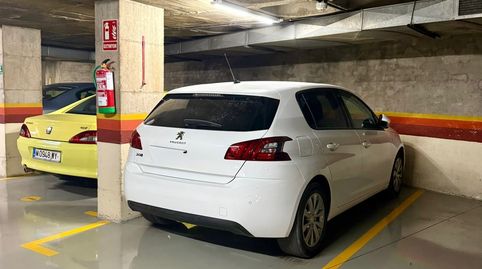 Photo 2 of Garage for rent in Ciudad de Barcelona, Pacífico, Madrid Capital