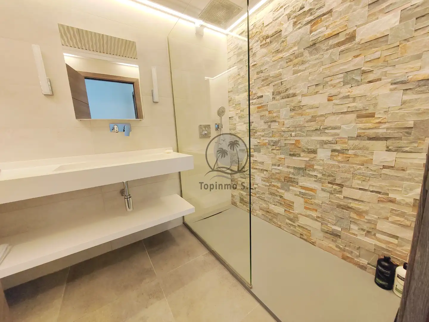 Bathroom of Duplexes for sale in Benalmádena  with Air Conditioner, Heating and Terrace