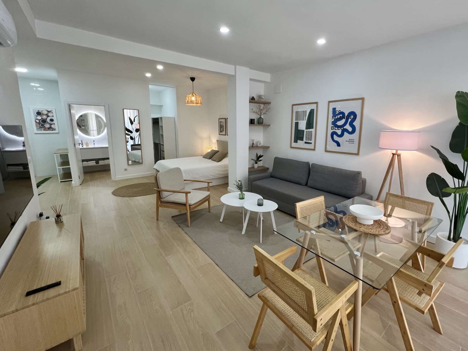 Sala d'estar de Estudi per a compartir en  Madrid Capital amb Terrassa
