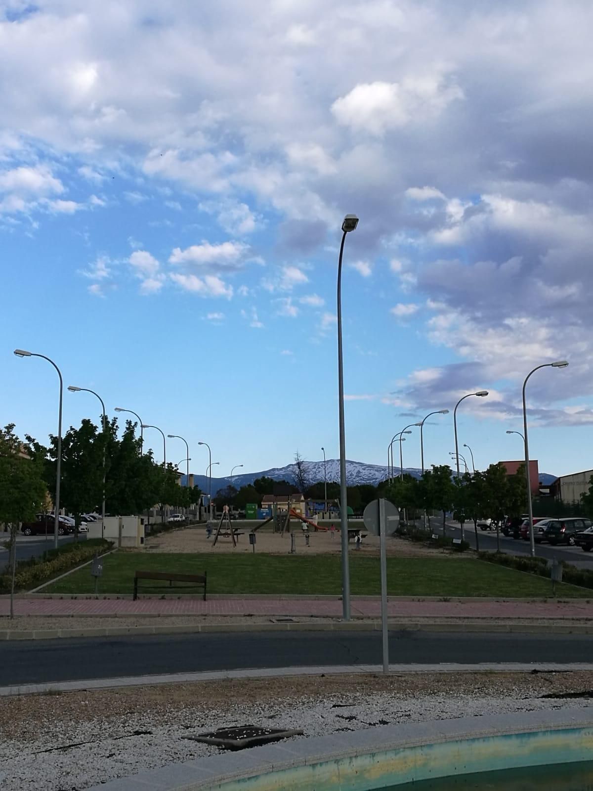Vista exterior de Garaje en venta en La Lastrilla 