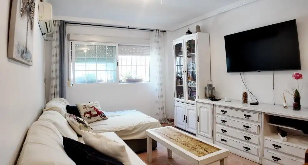 Erdgeschosswohnung mit Aufzug zum Verkauf in Calle de Raimundo Lulio