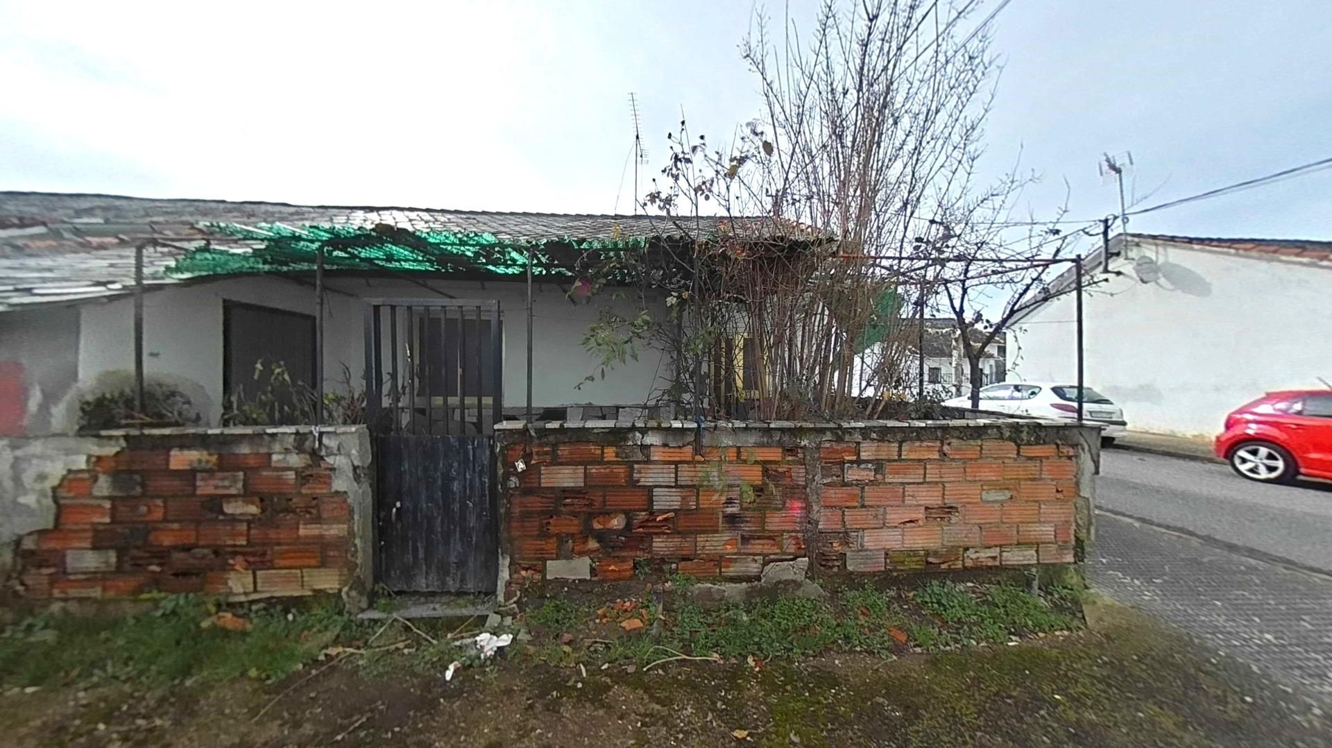 House or chalet for sale in Molinaseca  with Heating and Storage room