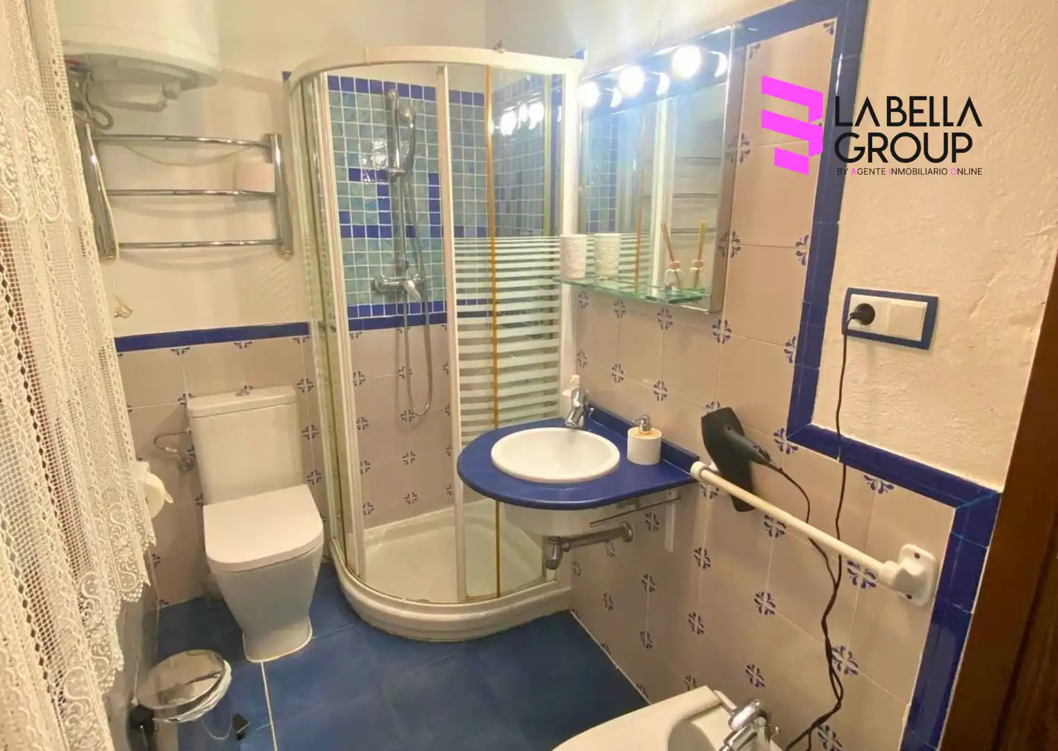 Casa pareada con terraza en venta en Carrer Canonge Cebrià, imagen 24