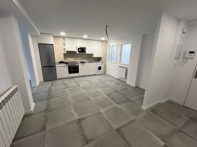 Piso en Alquiler en De Cataluña en La Jota