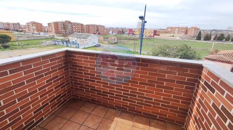 Foto 3 de Piso en venta en Trobajo del Camino, San Andrés del Rabanedo