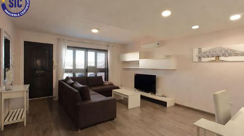 Foto 2 de Casa adosada en venta en Calle Nules, Onda, Castellón