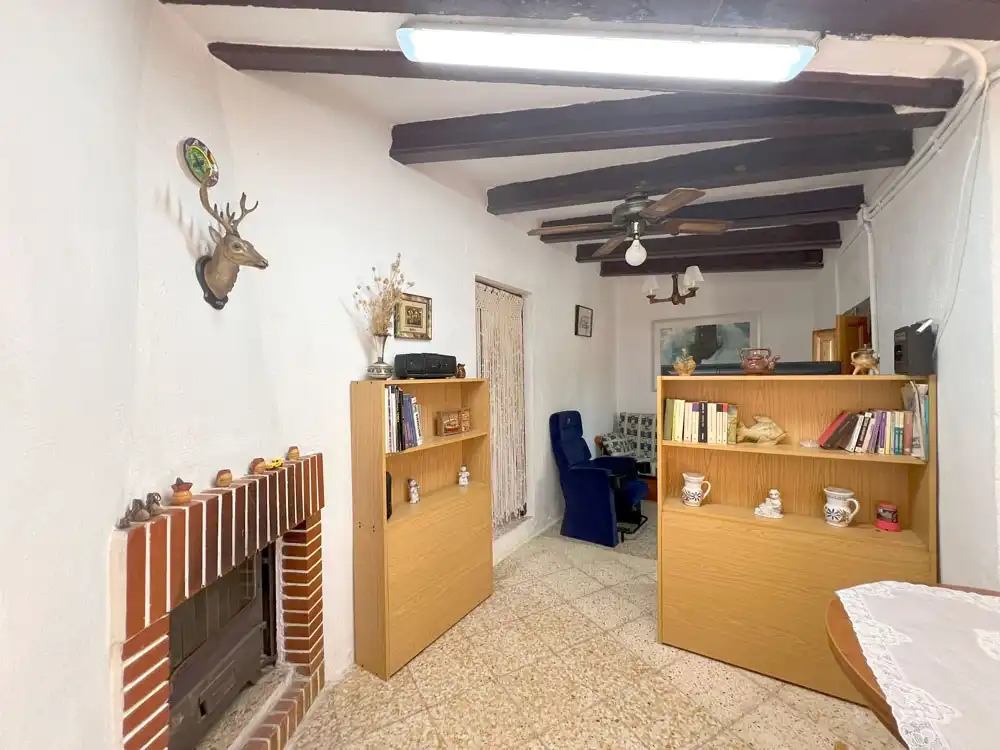 Casa o chalet en venta en Cabra del Camp con Terraza, Trastero y Amueblado