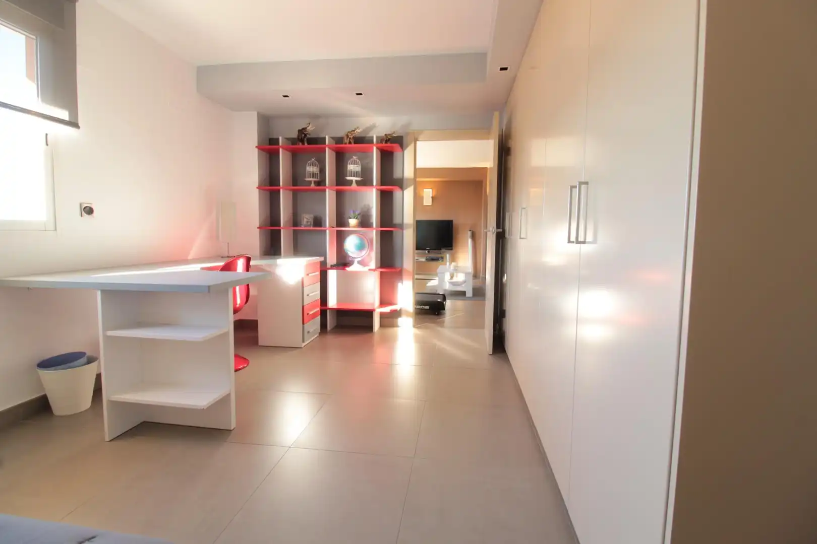 Sala d'estar de Casa o xalet en venda en Alzira amb Aire condicionat, Jardí privat i Parquet