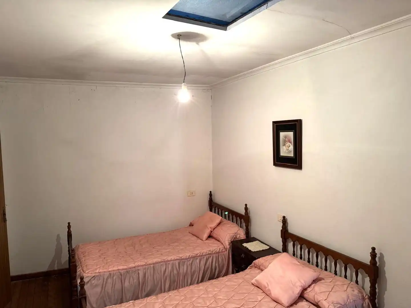 Dormitori de Casa adosada en venda en Verín