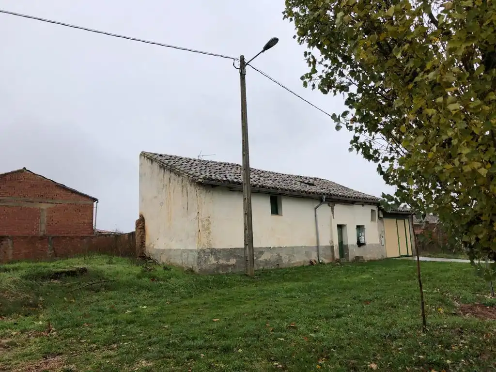 Außenansicht von Country house zum Verkauf in Padilla de Abajo mit Heizung, Privatgarten und Abstellraum