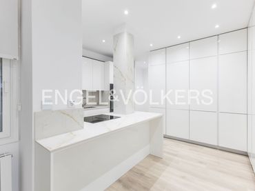 Appartement avec ascenseur à louer à Tetuán
