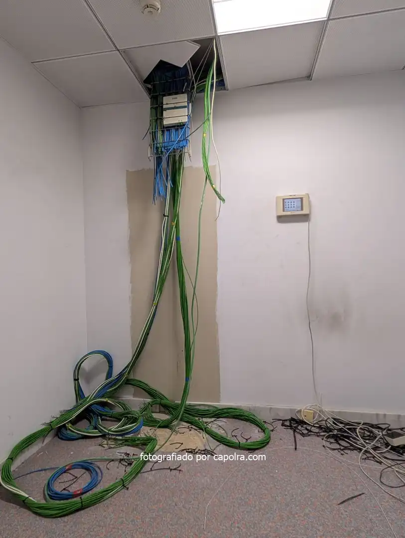 Büro zum Verkauf in Barcelona mit Klimaanlage und Heizung