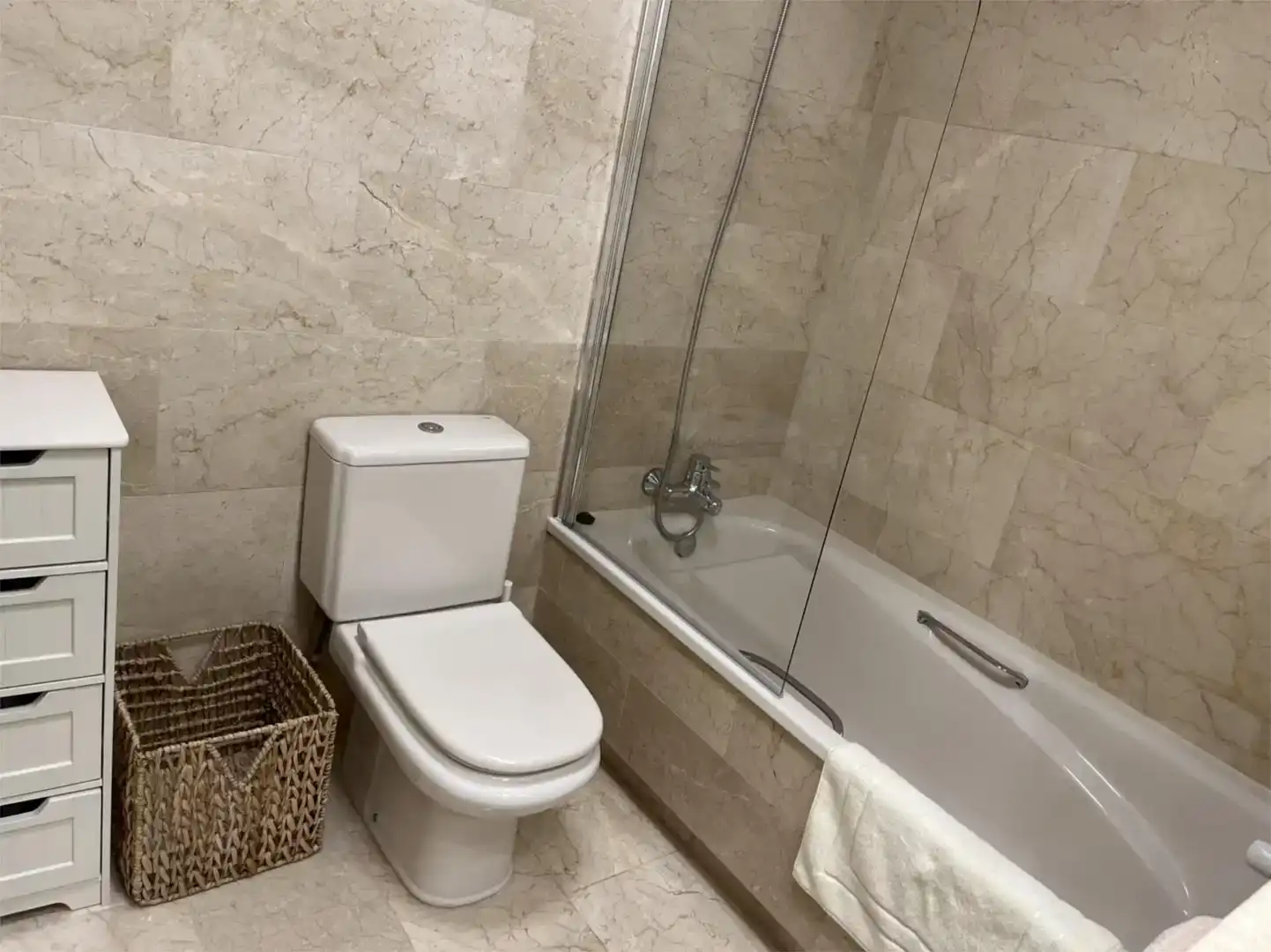 Bany de Pis en venda en Las Rozas de Madrid amb Aire condicionat, Parquet i Traster