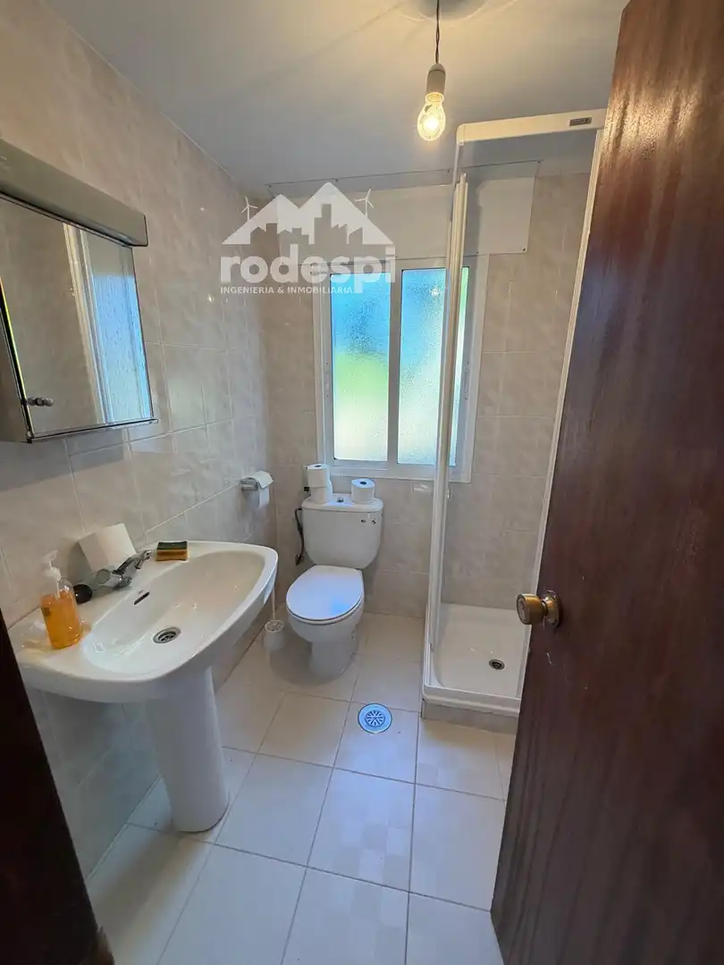 Baño de Casa o chalet en venta en Covelo con Calefacción, Terraza y Piscina