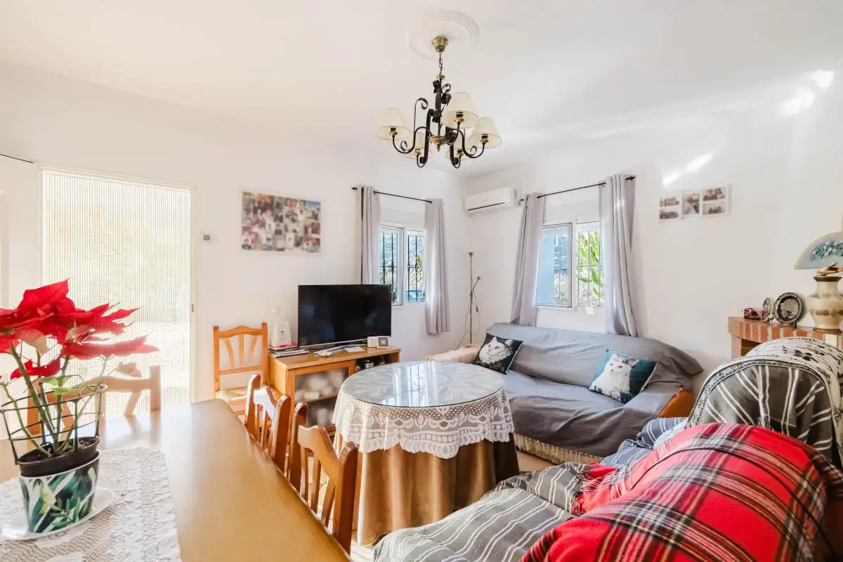 Living room of Houses for sale in Alcaucín  with Heating, Private garden and Furnished