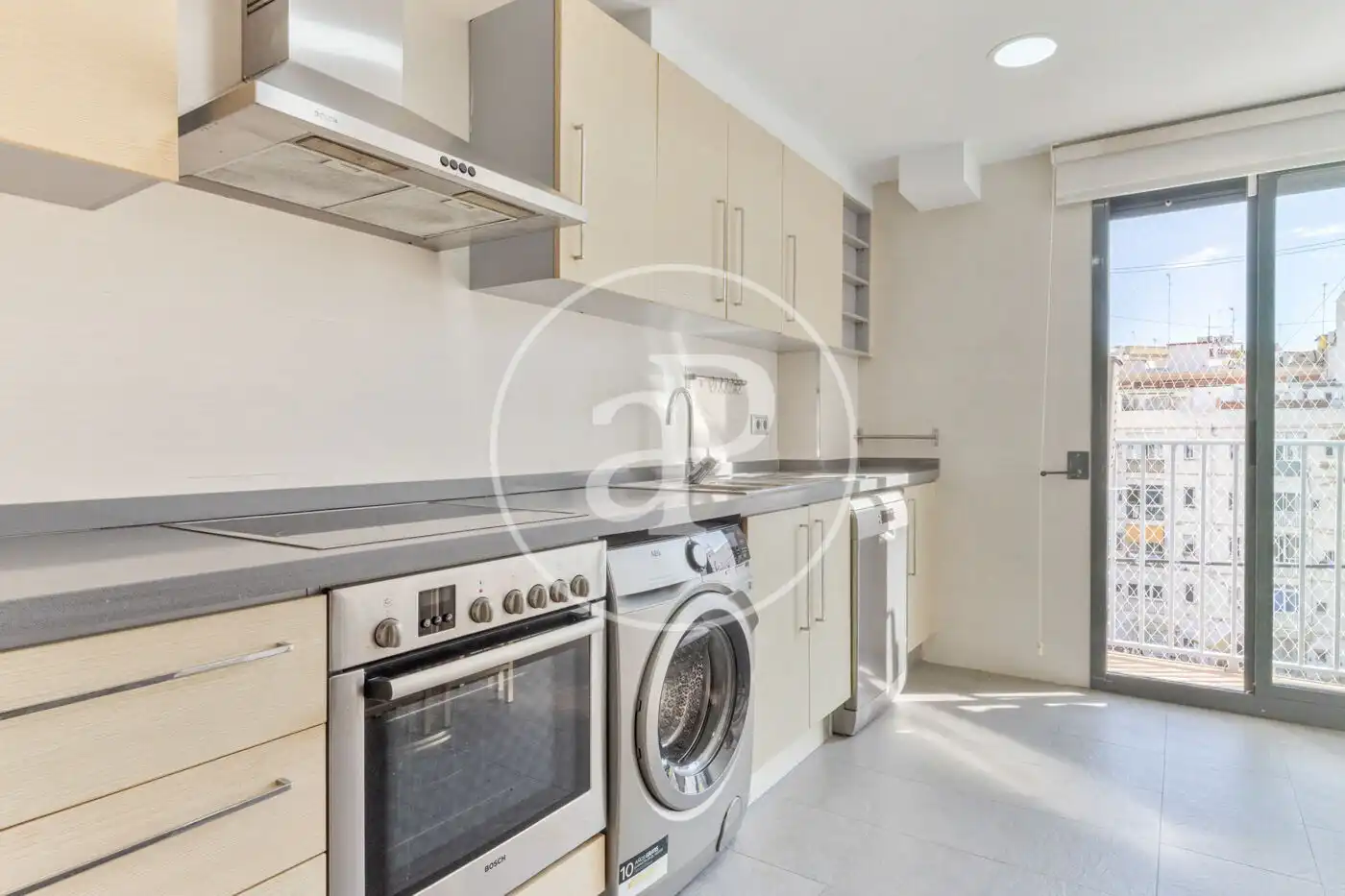 Küche von Maisonette zum Verkauf in Valencia mit Klimaanlage, Heizung und Terrasse