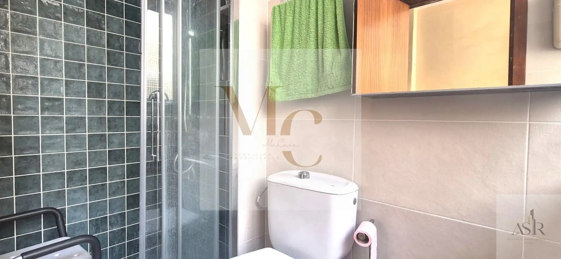 Bathroom of Houses for sale in Silla  with Storage room