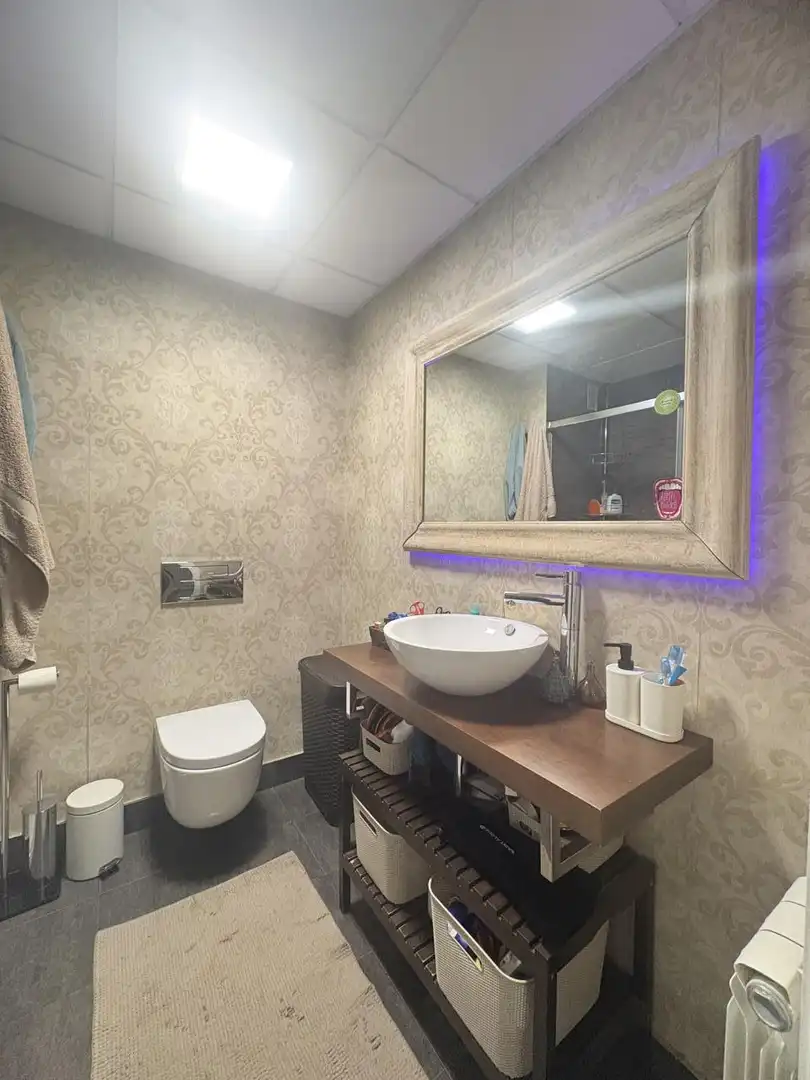 Baño de Dúplex de alquiler en Alcalá de Henares con Calefacción, Terraza y Trastero