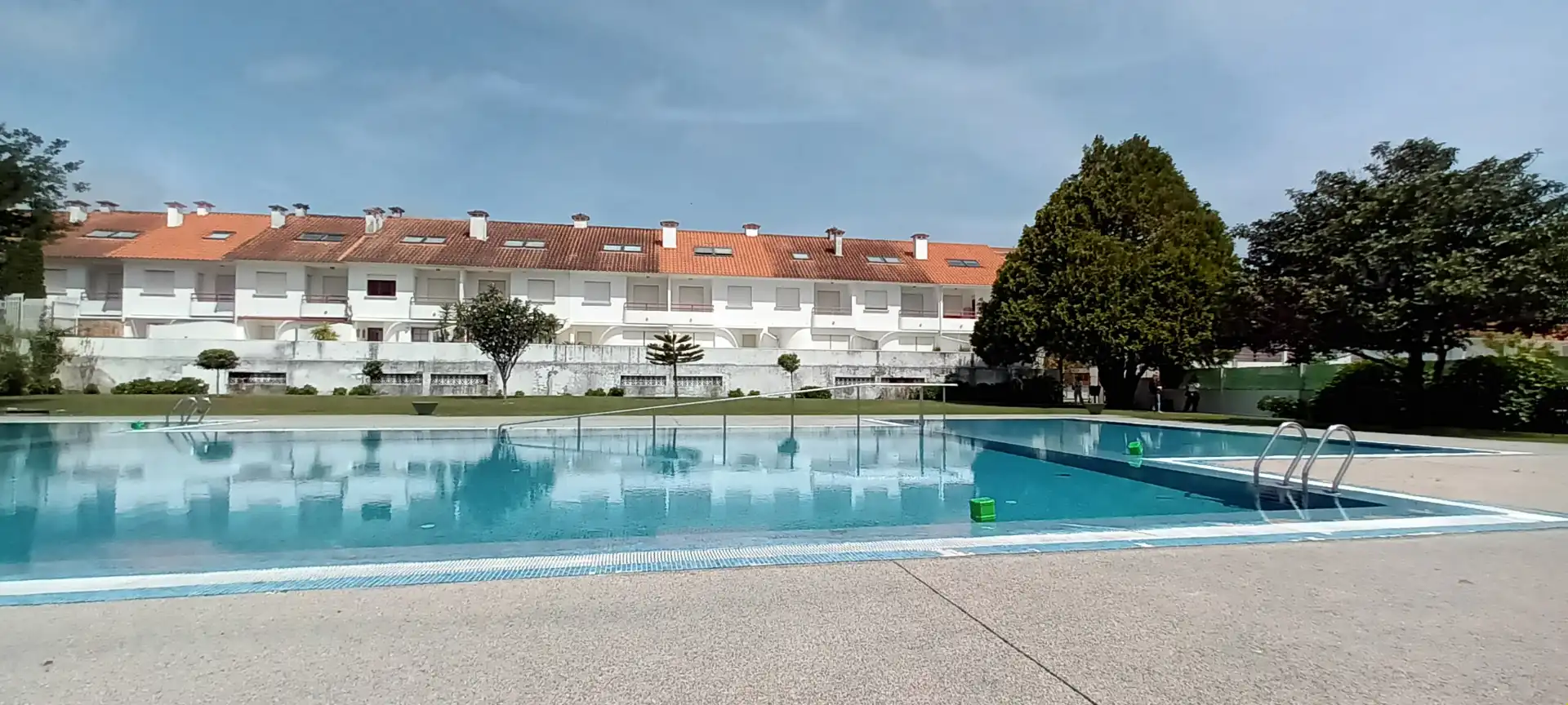 Piscina de Dúplex en venta en Sanxenxo con Terraza, Balcón y Piscina comunitaria